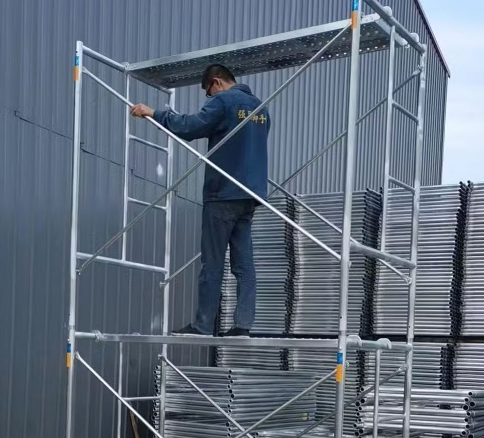 Scaffolding on rent in Noida